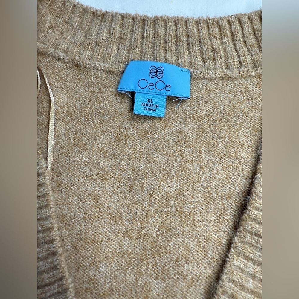 CECE Tan knit 3 button crop cardigan size XL - Picture 11 of 14